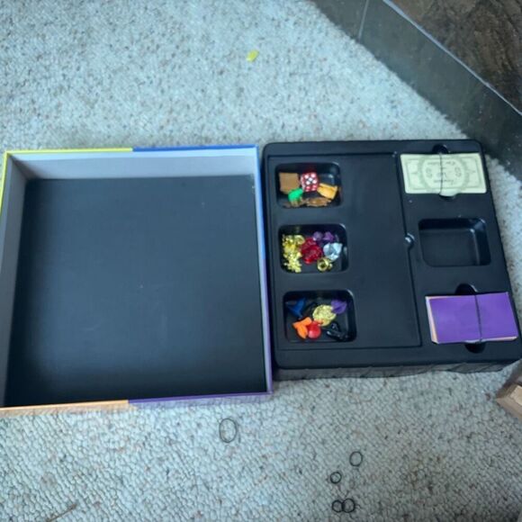 Treasure Trove Board Game – Hunt for the World’s Fabled Treasures - Picture 11 of 12